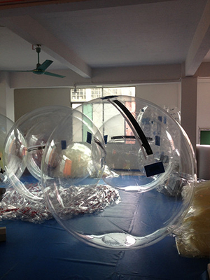 Chine L'humain gonflable bleu transparent de la poignée 3m a classé la boule de hamster pour la piscine d'eau fournisseur