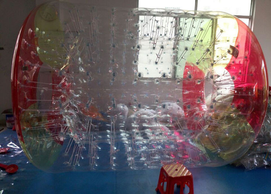 Chine Rouleau gonflable géant de l'eau de piscine d'enfants, boule de roulement gonflable fournisseur
