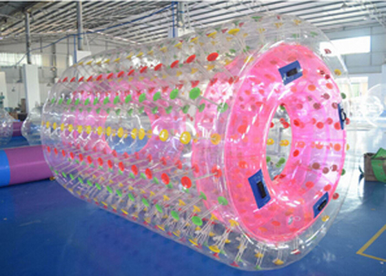 Chine Rouleau gonflable rose 2.4m*2.2m*1.6m, jouets gonflables de l'eau de l'eau pour le lac fournisseur