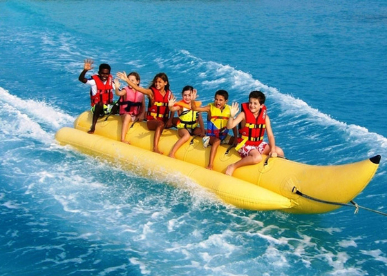 Chine Poissons gonflables de mouche de bateau de banane de rangée de Singal de jouets de piscine d'amusement pour les jeux surfants fournisseur