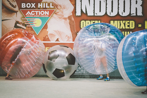 Chine Le football gonflable de bulle d'impression de Digital imperméabilisent 0,7 millimètres de matériel de TPU fournisseur